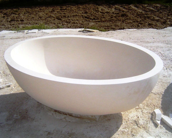 Freestanding Bathtub | Stone | Piedra Orion