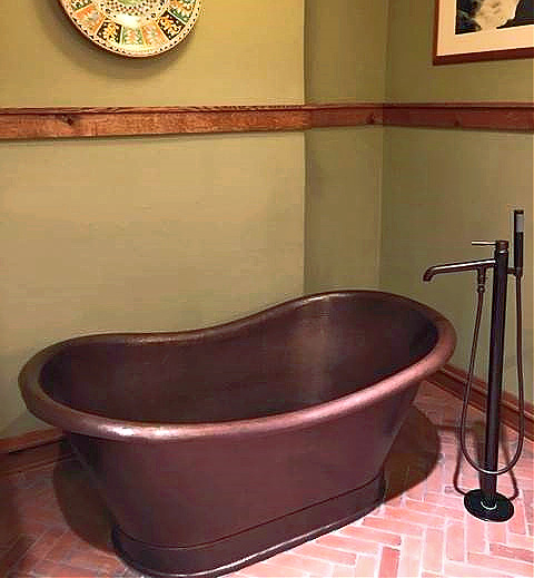 Copper bathtub by Soluna
